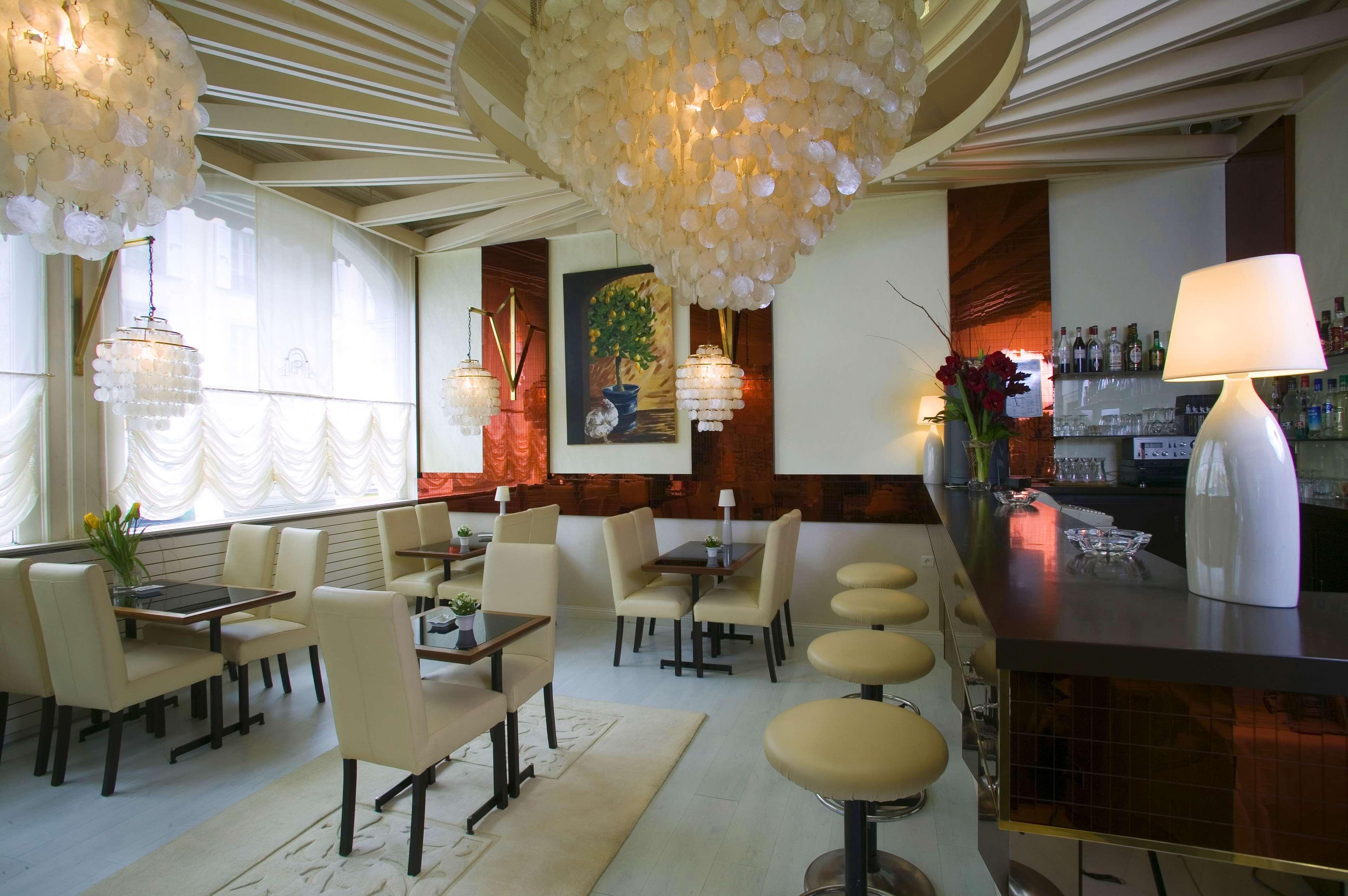 Best Western Grand Hotel De Bordeaux Aurillac Bagian luar foto