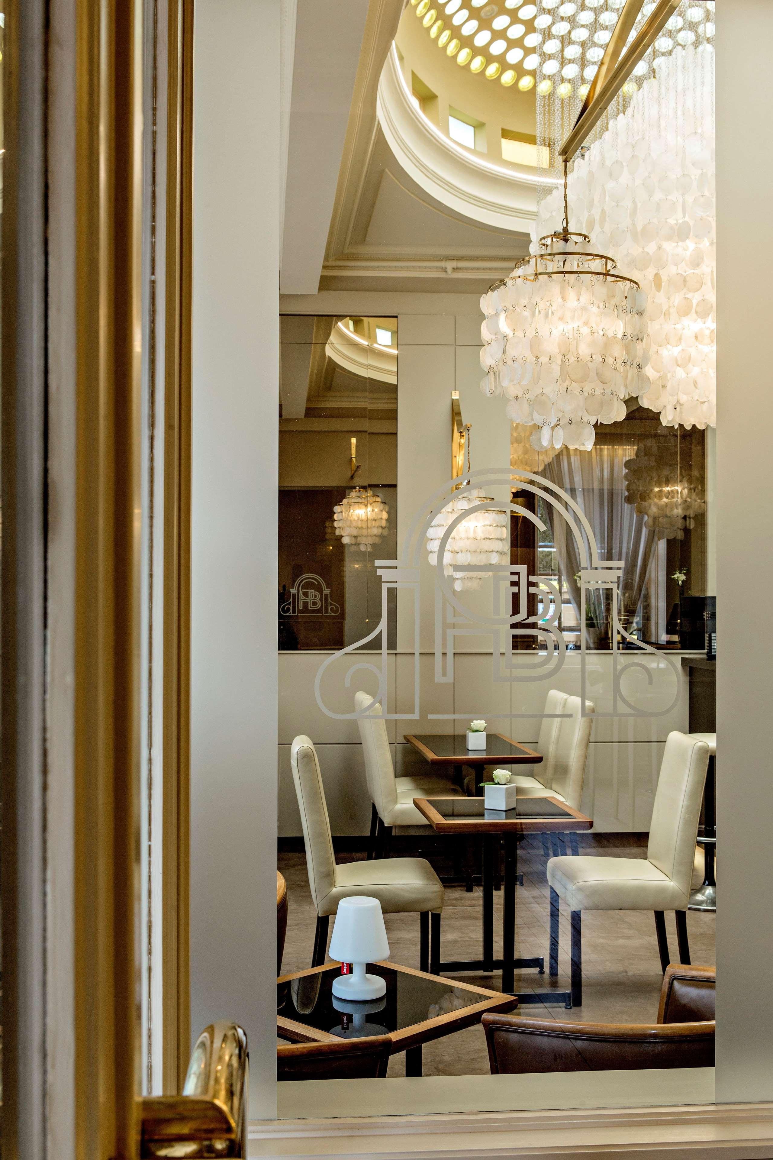 Best Western Grand Hotel De Bordeaux Aurillac Bagian luar foto