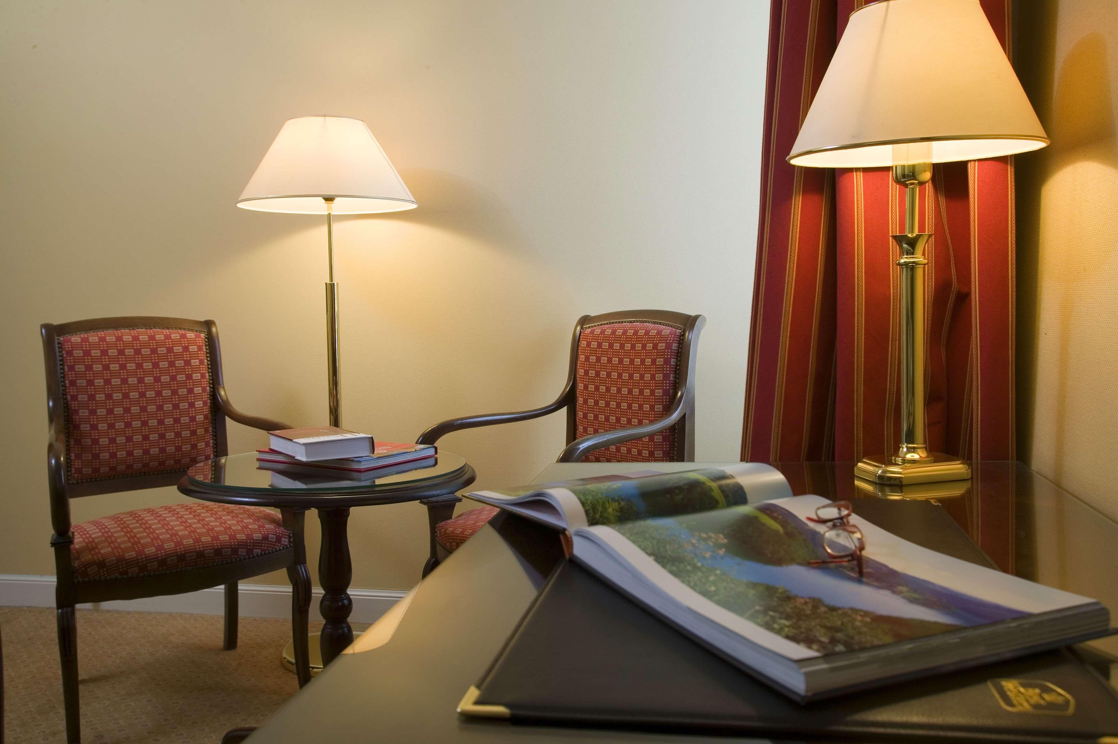 Best Western Grand Hotel De Bordeaux Aurillac Ruang foto