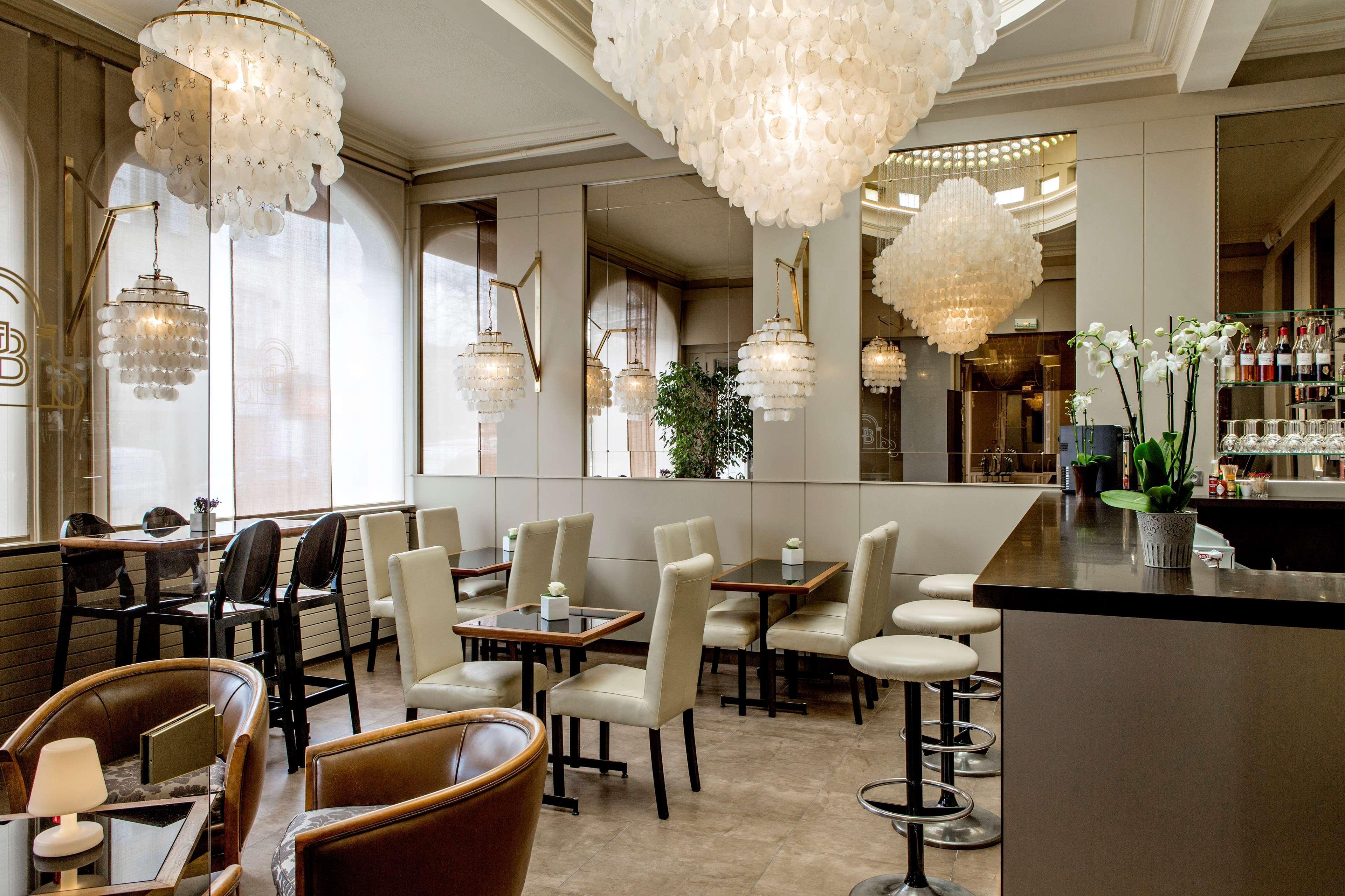 Best Western Grand Hotel De Bordeaux Aurillac Bagian luar foto