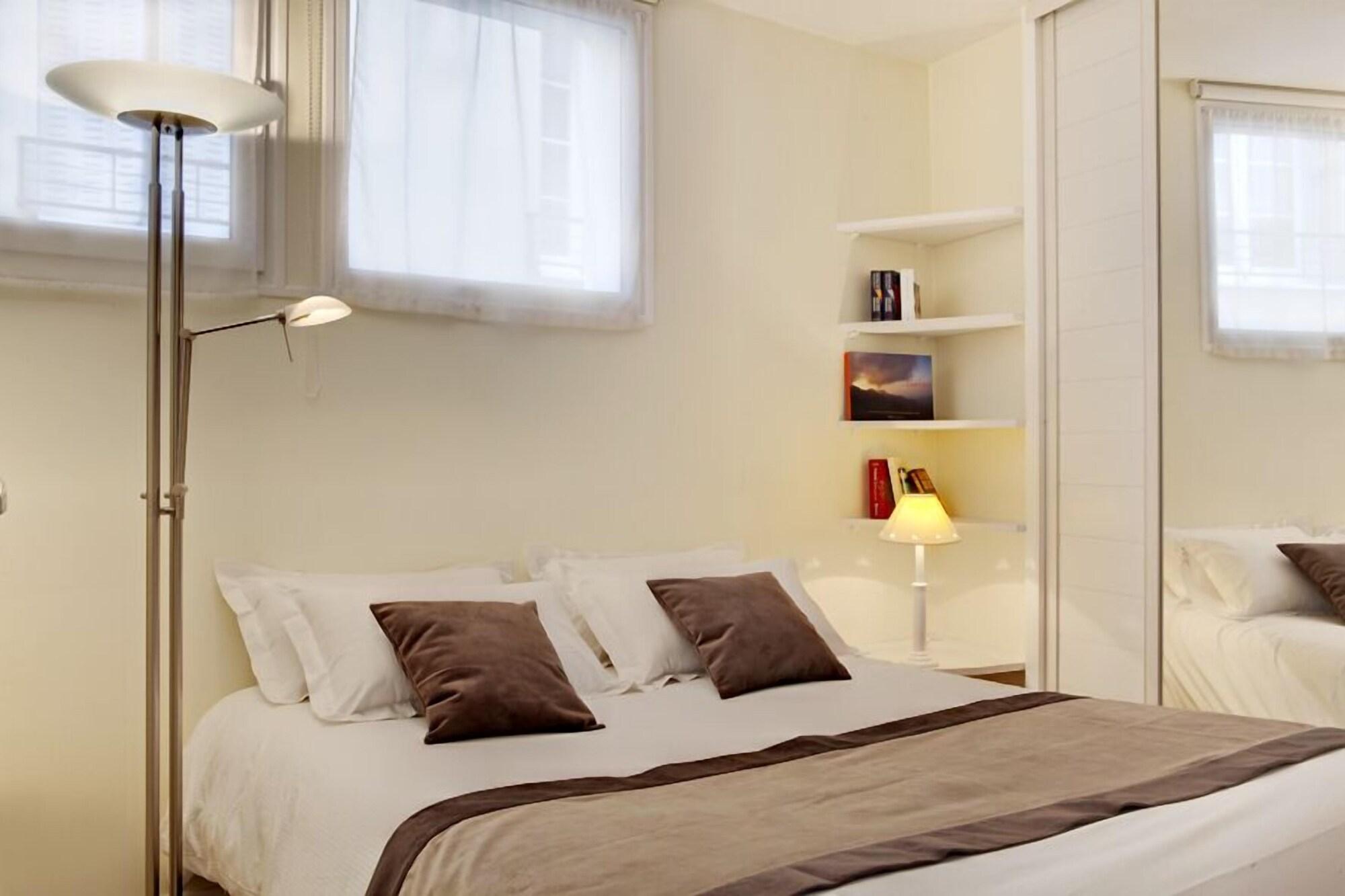 Best Western Grand Hotel De Bordeaux Aurillac Bagian luar foto