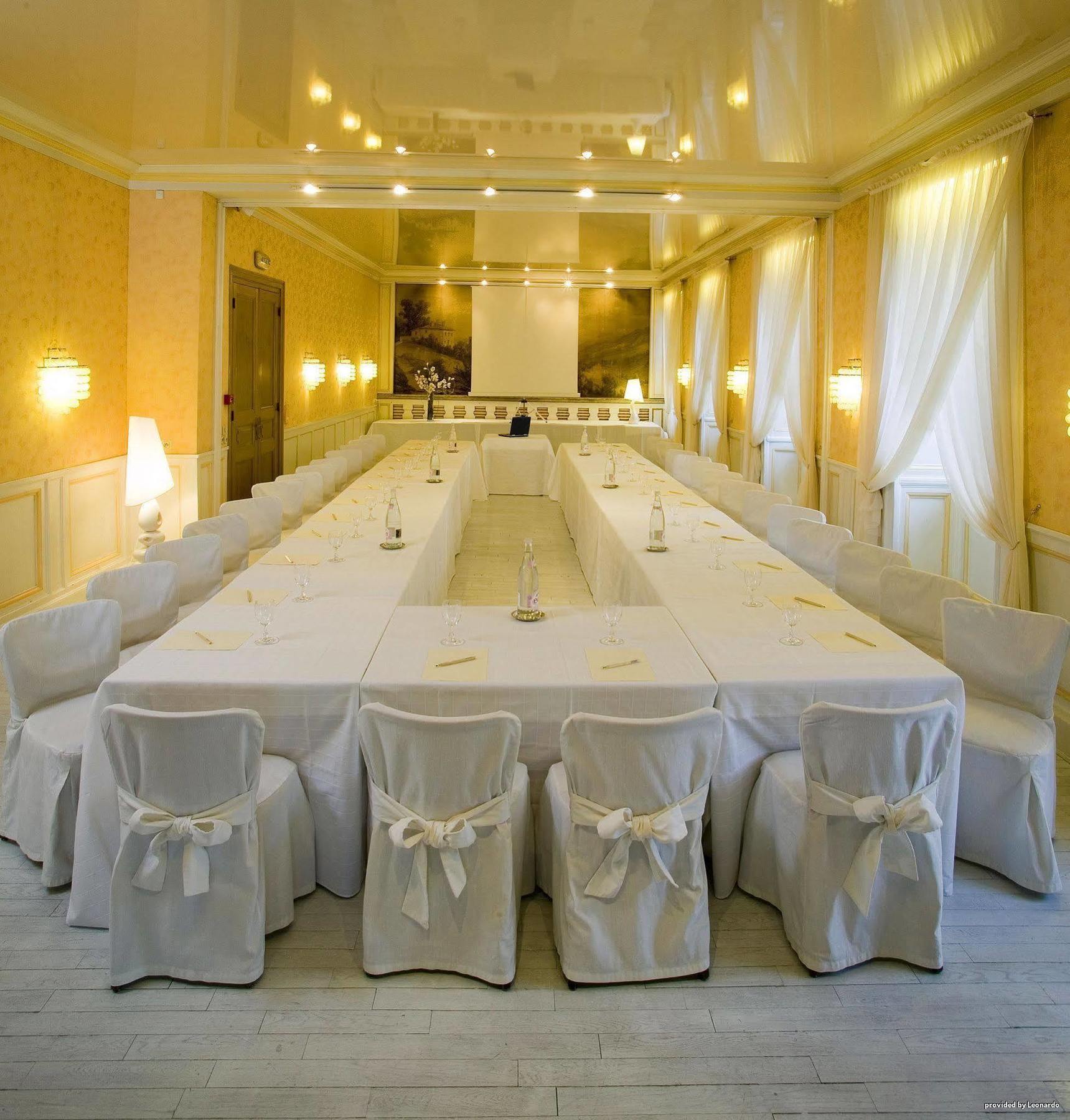 Best Western Grand Hotel De Bordeaux Aurillac Fasilitas foto